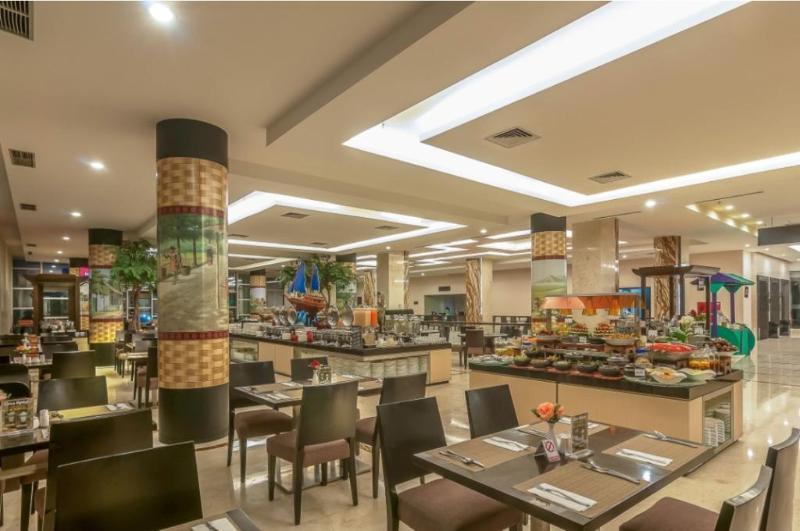 Claro Hotel Kendari Ngoại thất bức ảnh
