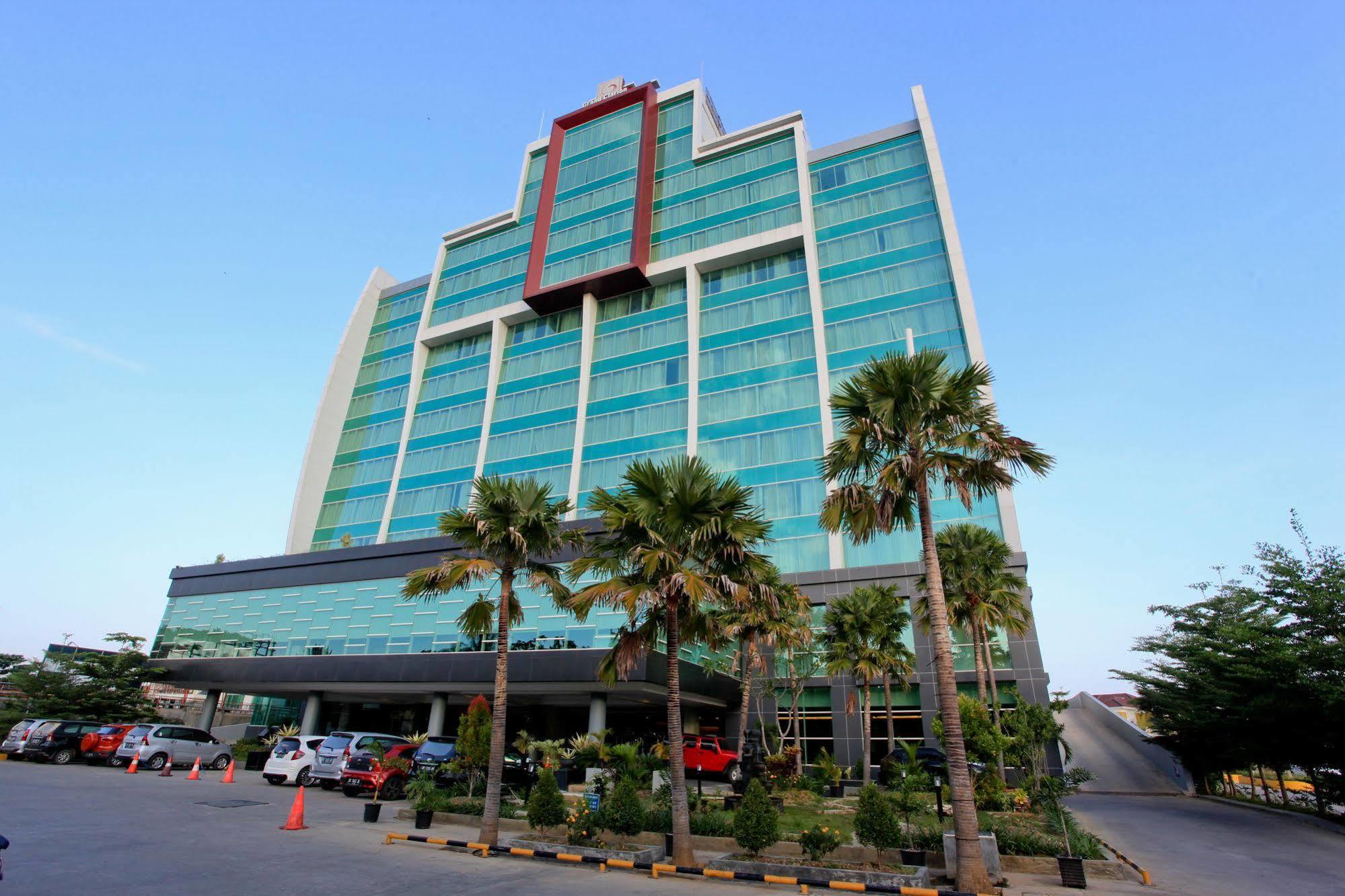 Claro Hotel Kendari Ngoại thất bức ảnh